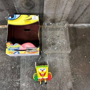 Spongebob Squarepants Ornament: SANTA SPONGEBOB | 2009 Viacom‎